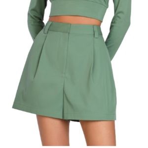 Bar III🦎Nicole Williams English Pleated Shorts🌵